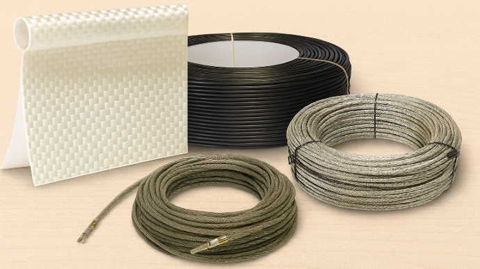 Cordón Macarrón de alta resistencia para lonas, tapicería y automoción: Cordón Macarrón Tejido 8.5mm doble solapa 9x20mm (100mts), Cordón Macarrón Tejido 7.5mm doble solapa 9x20mm (100mts) y Cordón Macarrón Plástico Polietileno/PVC Negro, junto a Cable TIR Acero Plastificado 6mm y Cable TIR Acero Plastificado 6mm con terminales para tauliner, camiones y sistemas de sujeción de lonas, ofreciendo máxima durabilidad, flexibilidad, resistencia a la intemperie, fijación segura, ideal para carrocerías, remolques, transporte industrial y repuestos TIR de alta calidad.