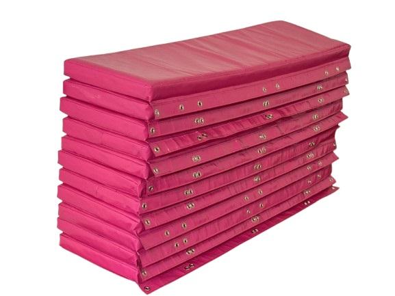 Colchoneta_rosa_apilada_grupo_de_11_con_ollaos.png