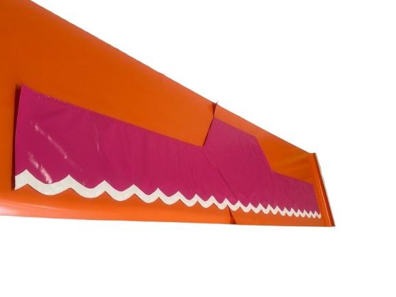 Colchoneta_rosa_apilada_grupo_de_11_con_ollaos.png